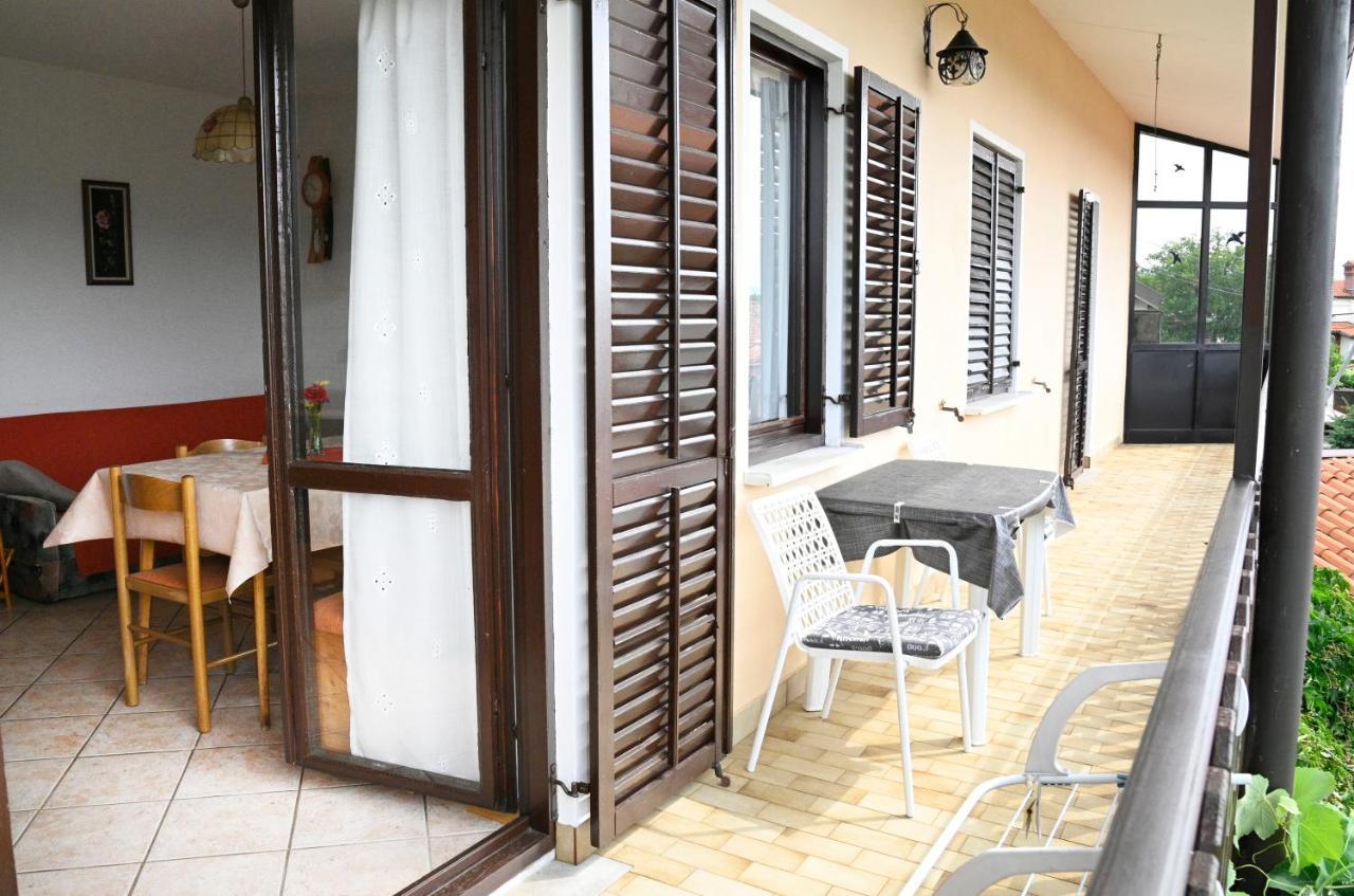 Apartma Cuk Dutovlje Exterior foto