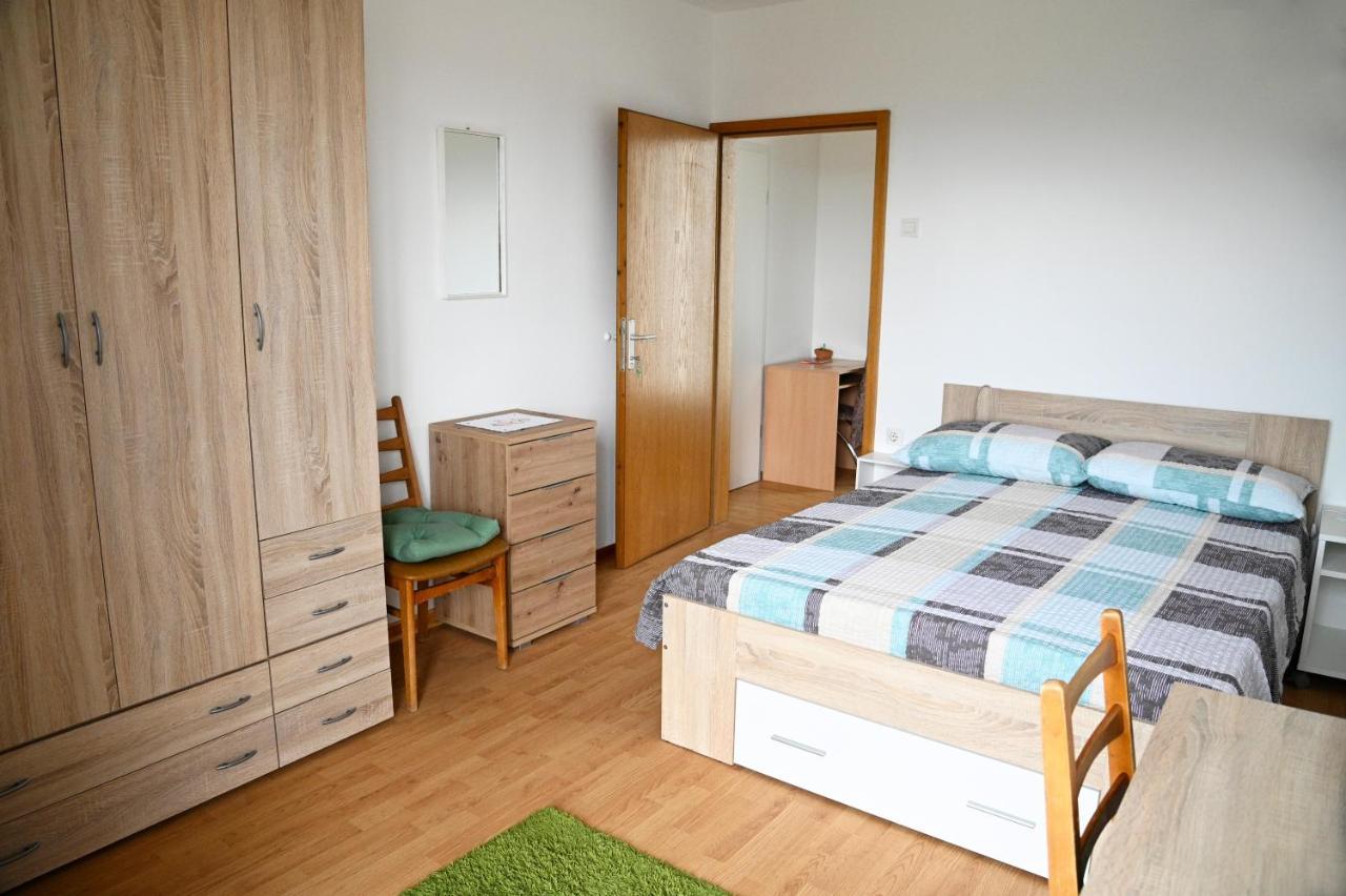 Apartma Cuk Dutovlje Exterior foto